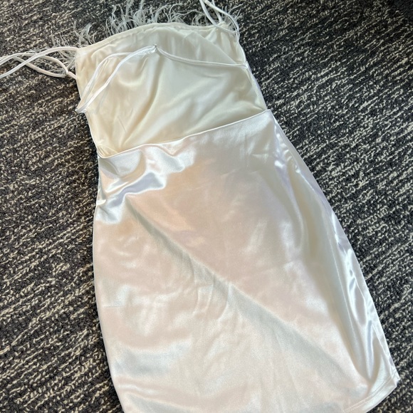 Lucy in the Sky White mini dress, size small. never worn - Picture 4 of 4